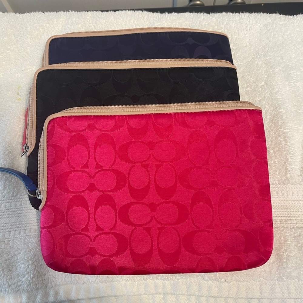 Coach tablet holders(sold out)